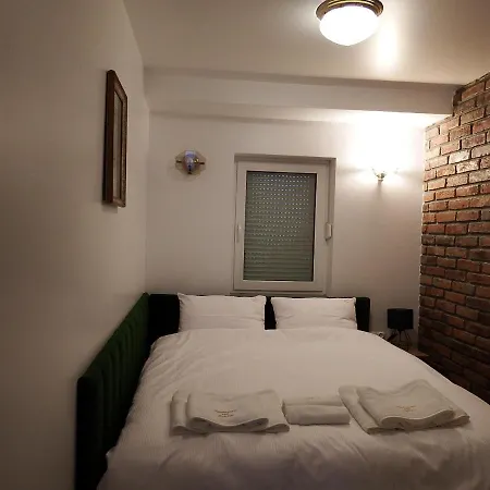 Aparthotel Pod Katedra 2 *