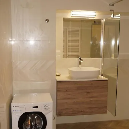 Pod Katedra 2 *